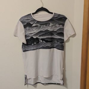 Lululemon Snapshot Tee in Pale Pink With Gray